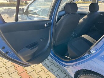 Hyundai I20 1.2i 63kw koup. ČR - 12