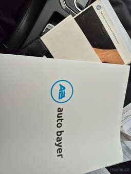 Volkswagen Passat - 12