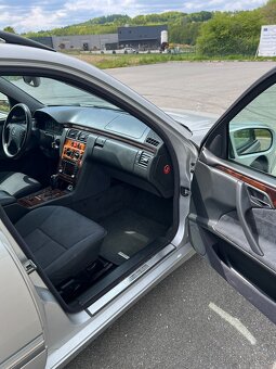 Mercedes-Benz Třídy E, 2.2 cdi 105kW, automat, bez koroze - 12