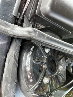 BMW e60 525i - 12
