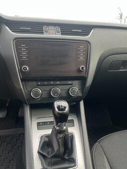 Škoda octavia III 2017 face-lift 1.6 TDI 85 KW 193000 nájezd - 12