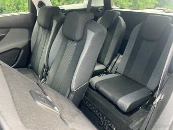 Peugeot 5008 1.5HDi Business automat,7 místný - 12