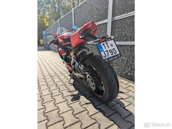 Ducati Panigale V2 Bayliss s doplňky - 12