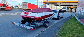 Bayliner 1851SS Capri rychlý motorový člun - 12