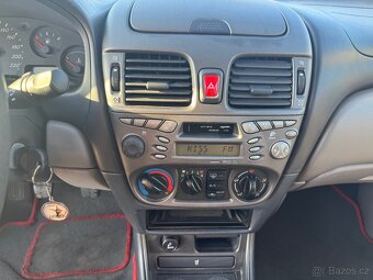 Nissan Almera - 12