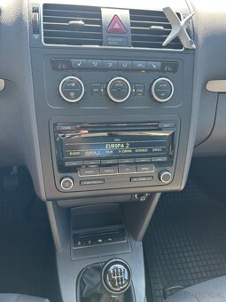 VW Touran LIFE 1.2 TSI, r. 2013, jen 102t km - 12