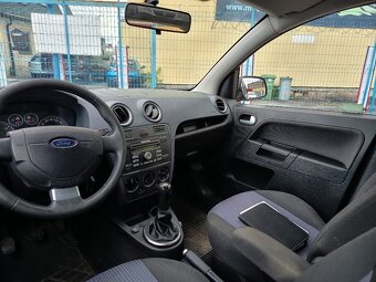FORD Fusion 1,4i Comfort  ČR - 12