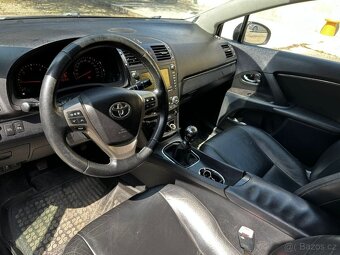 Toyota Avensis combi 2.2 D-4D Exclusive - 12