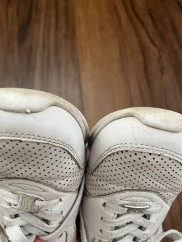 Kožené bílé tenisky Tommy Hilfiger - 12