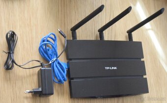 Stabilní dvoupásmový router TP LINK N750 - WDR4300, 2x USB - 12