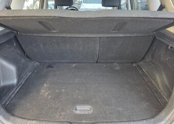 Kia Venga 1.4-KLIMA-MLHOVKY - 12