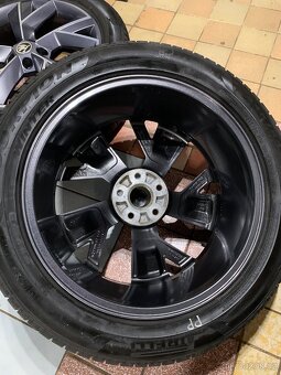 Alu kola Škoda R19 5X112 ZÁNOVNÍ ZIMNÍ PNEU 235/50 R19 - 12
