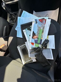 Škoda Yeti 1.4tsi TOP STAV VÝBAVA NOVÉ ROZVODY - 12