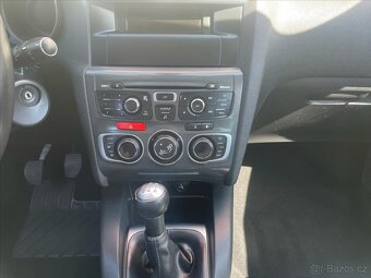 Citroën C4 1,6 VVti  CITROËN C4 (2011) - 12