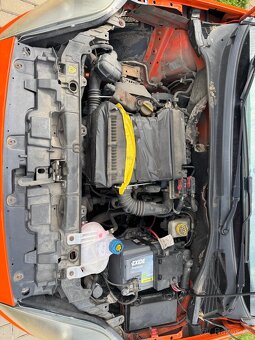 Fiat Punto 1.4 16V - 12
