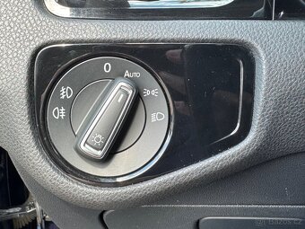 Volkswagen Golf 1,4 TSI / 92kW DSG R-Line - 12