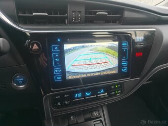 Toyota Auris 1,8 hybrid combi - 12