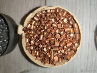 Sběratelská kolekce starých krabiček nábojů a diabolek - 12