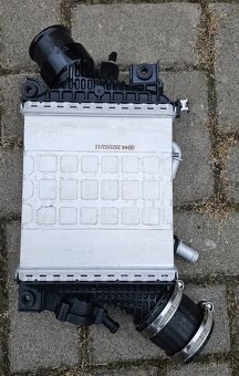 Díly z motoru DPY 210kw - 12