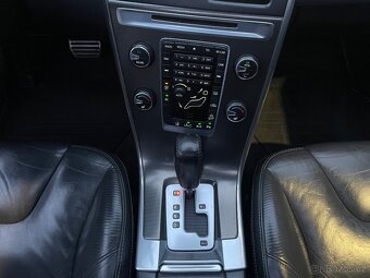 Volvo XC60, 2.4 D5 Automat Kamera Výhřev Tažné - 12