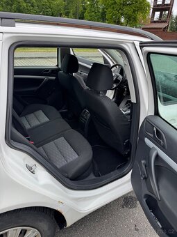Škoda Octavia 2 kombi 1.4 TSI DSG - 12