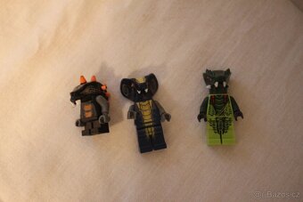 LEGO Ninjago 2011 - 3 sety + minifigurky a příslušenství - 12