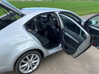 Škoda Octavia, 2.0 TDI, DSG, Webasto, Kůže - 12