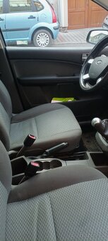 Focus C Max - 12
