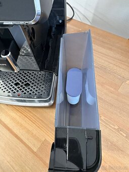 Kávovar Philips EP2224/40 Automaticky kavovar 2200 - 12