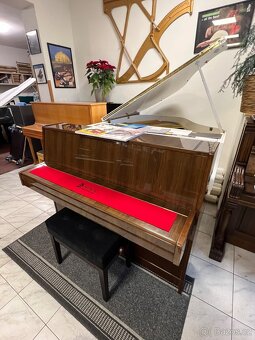 Petrof harmonie 106 se zárukou, doprava zdarma. PRODÁNO - 12