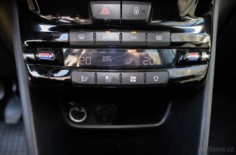 Peugeot 2008, servisované,100% - 12