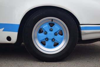 Porsche 911 Carrera RS - 12