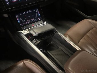 Audi e-tron 55 Quattro Advanced 95 kWh 408hp - 12