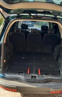 Ford Galaxy 2.0 TDCI - 103 kW - GHIA - 12