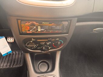 Peugeot 206+ 1.4i, 125xxx km, nová STK, bez koroze - 12
