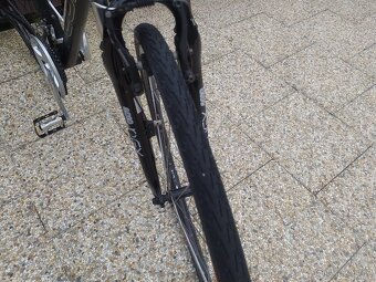 Cube Limited CL - 12