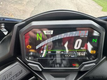 Kawasaki Ninja Zx-4R - 12
