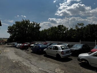 Autovrakoviště - prodej náhradních dílů - 12