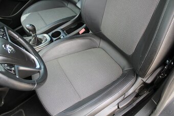 Opel Astra 1,4 T NOVÉ V ČR,1.MAJITEL,2010 - 12