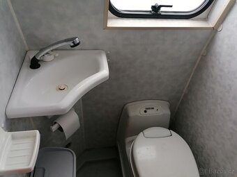 Prodám obytnou dodávku - 12