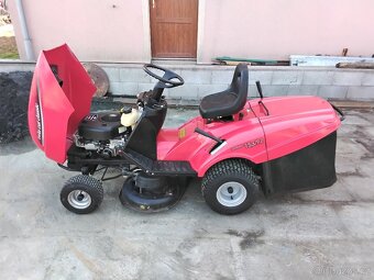 Sekací traktor Castelgarden 15,5/92 Hydro - 12