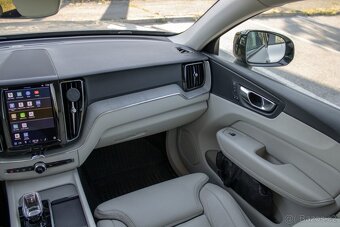 Volvo XC60 2.0 B5 mHEV Plus Bright AWD A/T - 12
