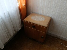 Starožitná toaletka a noční stolky 30.léta - 12