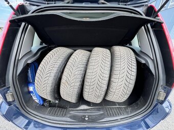 🚗 Ford Fusion 1.4i 16v 59KW KOUPENO V ČR 1.MAJ. - 12