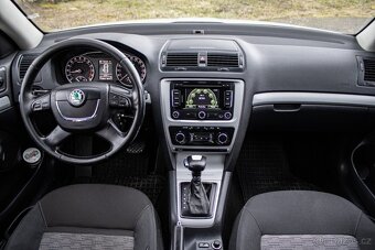 Škoda Octavia Combi 2.0 TDI CR DPF Ambition DSG - 12