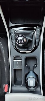 Hyundai Tucson Freedom 1.6 Tgdi 110kw manuál 4x4 - 12