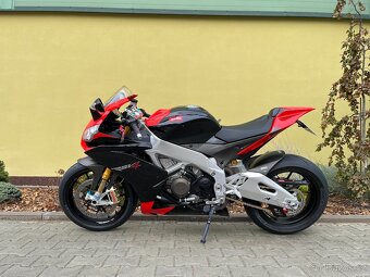 Aprilia RSV4 1000 FACTORY - 12