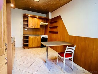 Prodej dvougeneračního domu v Třinci - 12