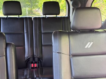 DODGE DURANGO 5.7 R/T / 6 míst / - - 12