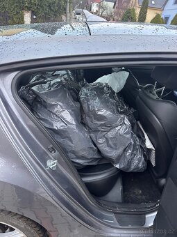 Hyundai Veloster 1.6gdti - 12